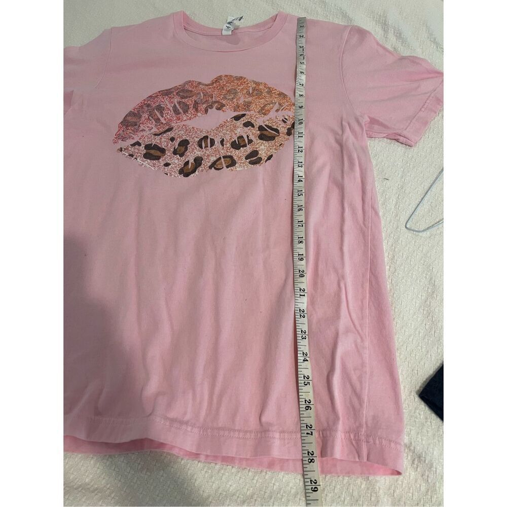 Bella Canvas pink leopard lip tee t-shirt large - Picture 7 of 8
